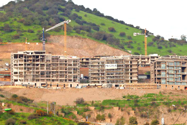 Cerro Alvarado: Auge de Construcción Inquieta a Vecinos